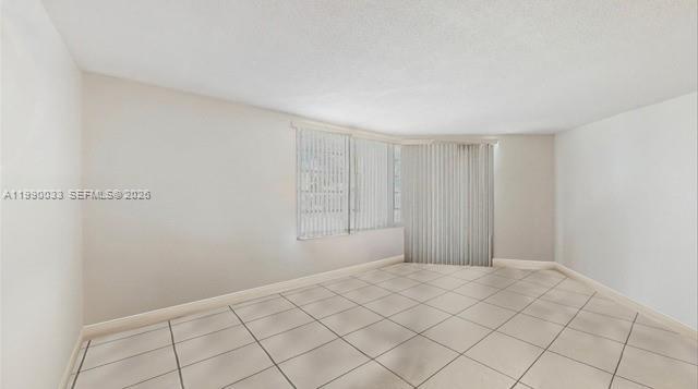 1401 NE 191st St # D117, Miami FL 33179 photo 3