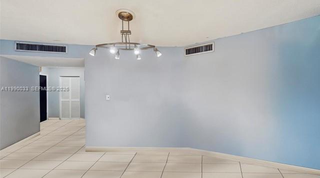 1401 NE 191st St # D117, Miami FL 33179 photo 4