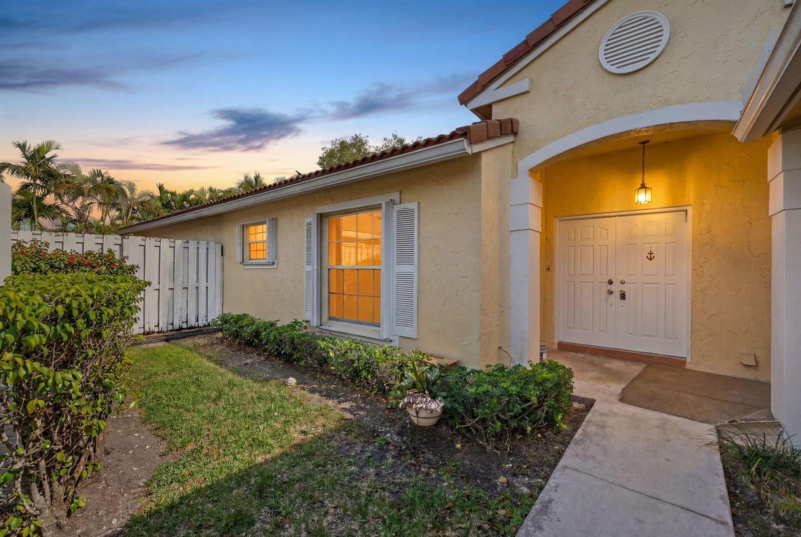 9549 NW 9th Court, Plantation FL 33324 photo 2