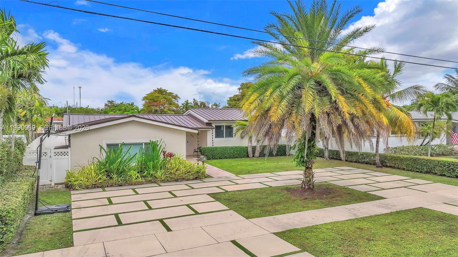 851 Bluebird Ave, Miami Springs FL 33166 photo 2