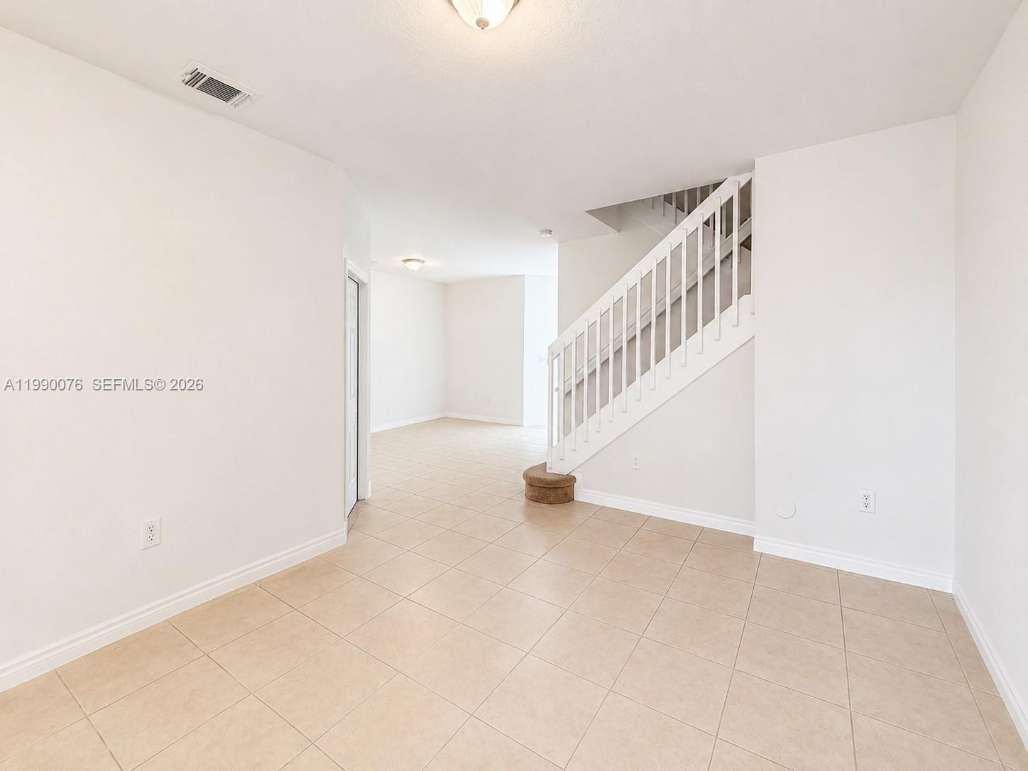 16649 SW 80th Ter, Miami FL 33193 photo 3