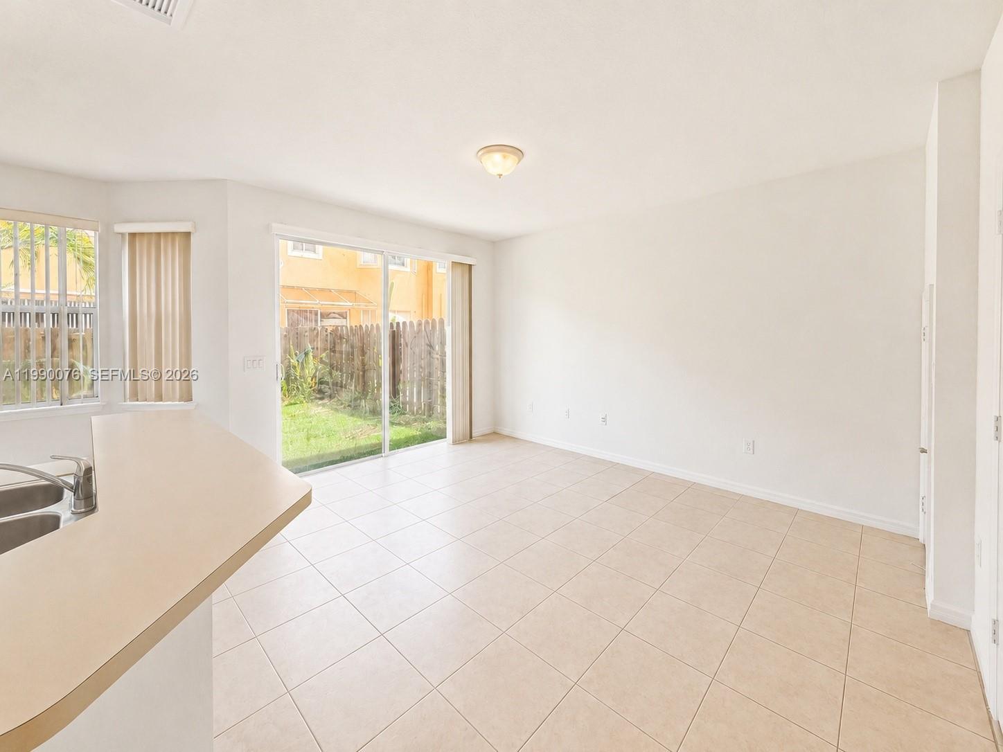 16649 SW 80th Ter, Miami FL 33193 photo 5