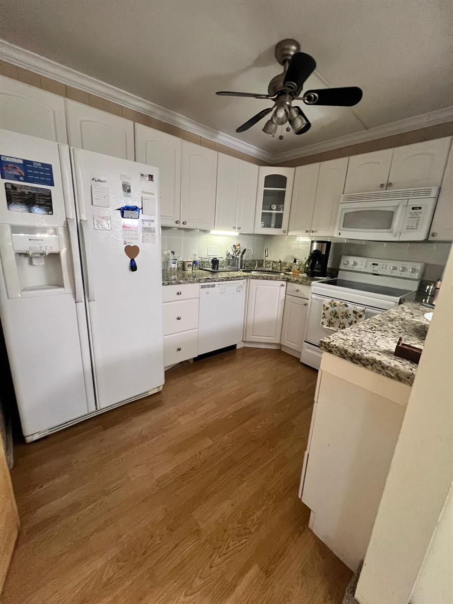 3561 Pine Tree Court # 2, FL 33463