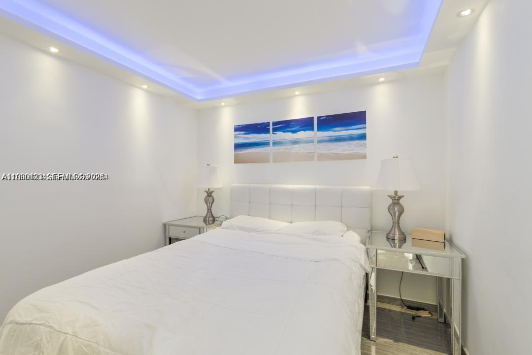 401 Ocean Dr # 1124, Miami Beach FL 33139 photo 3