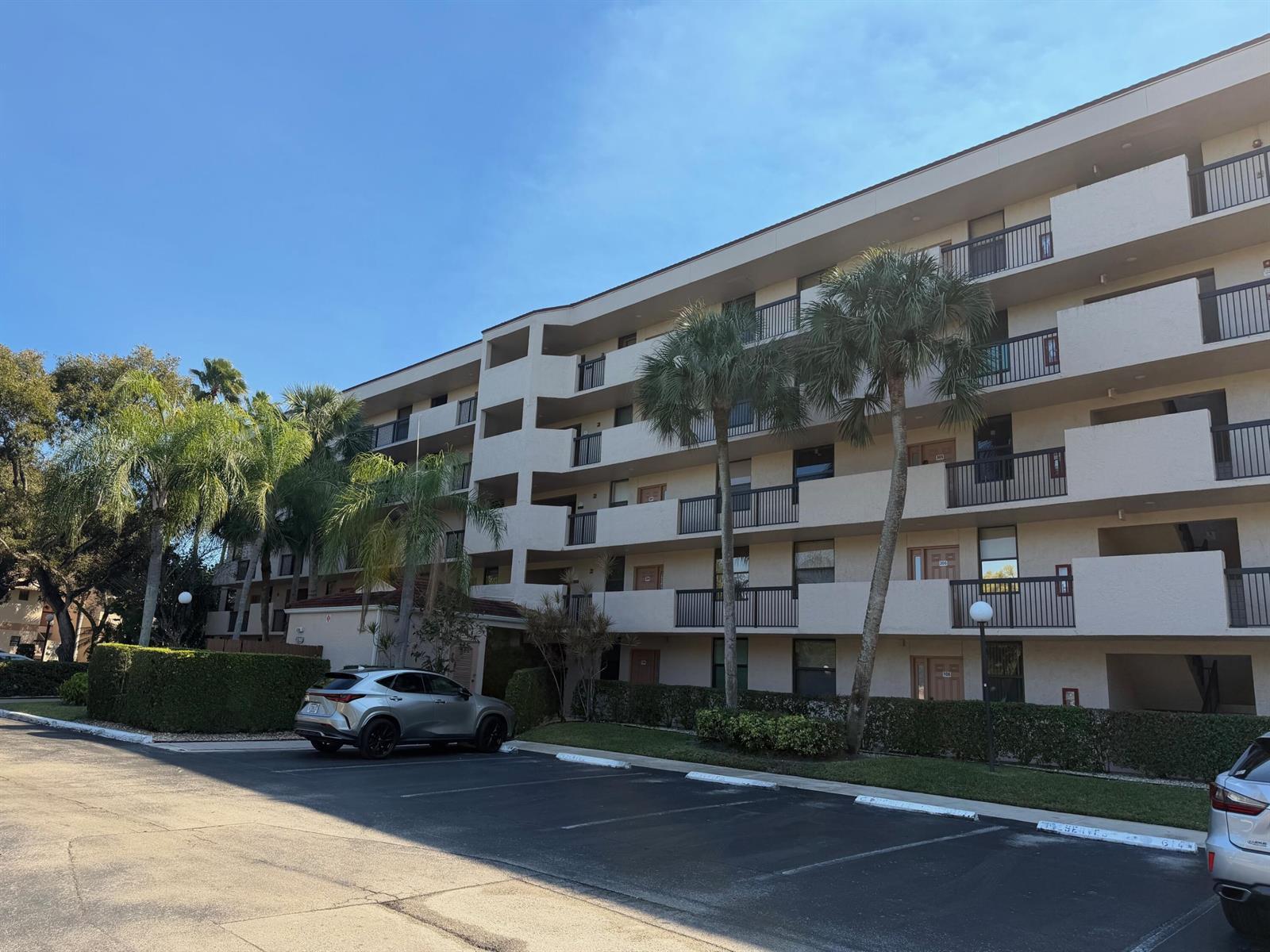 2766 S Carambola Cir Circle S # 504, Coconut Creek FL 33066