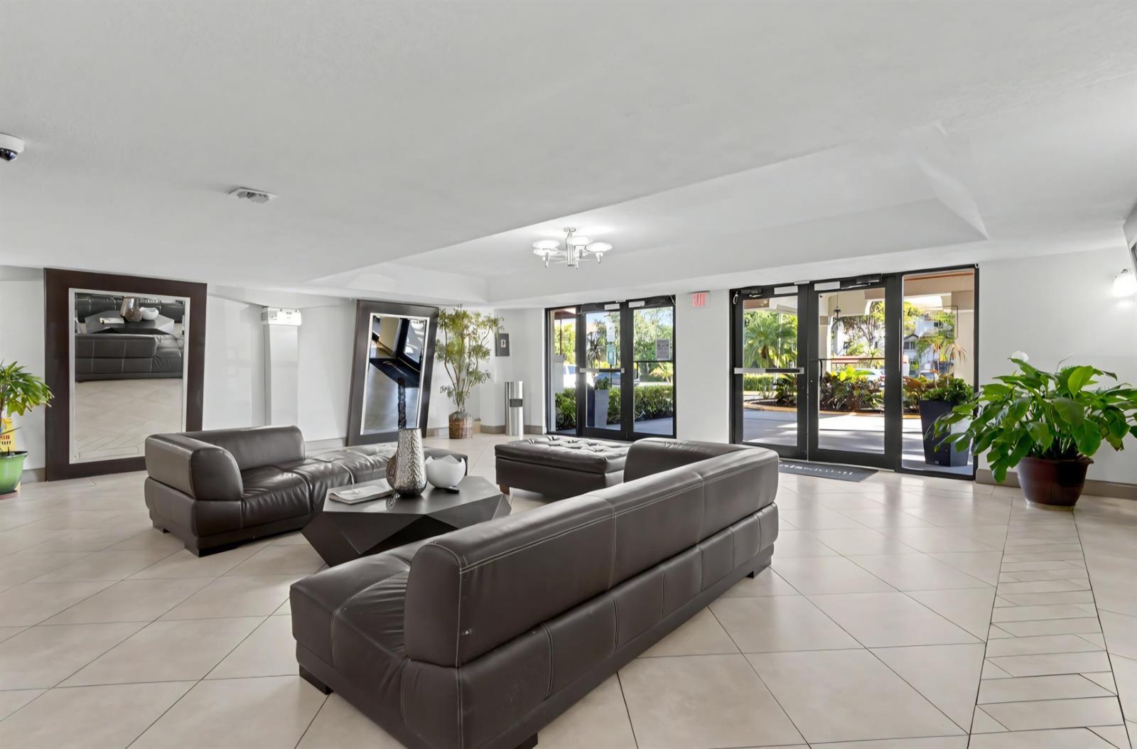 701 NW 19th Street NW # 401, Fort Lauderdale FL 33311 photo 4