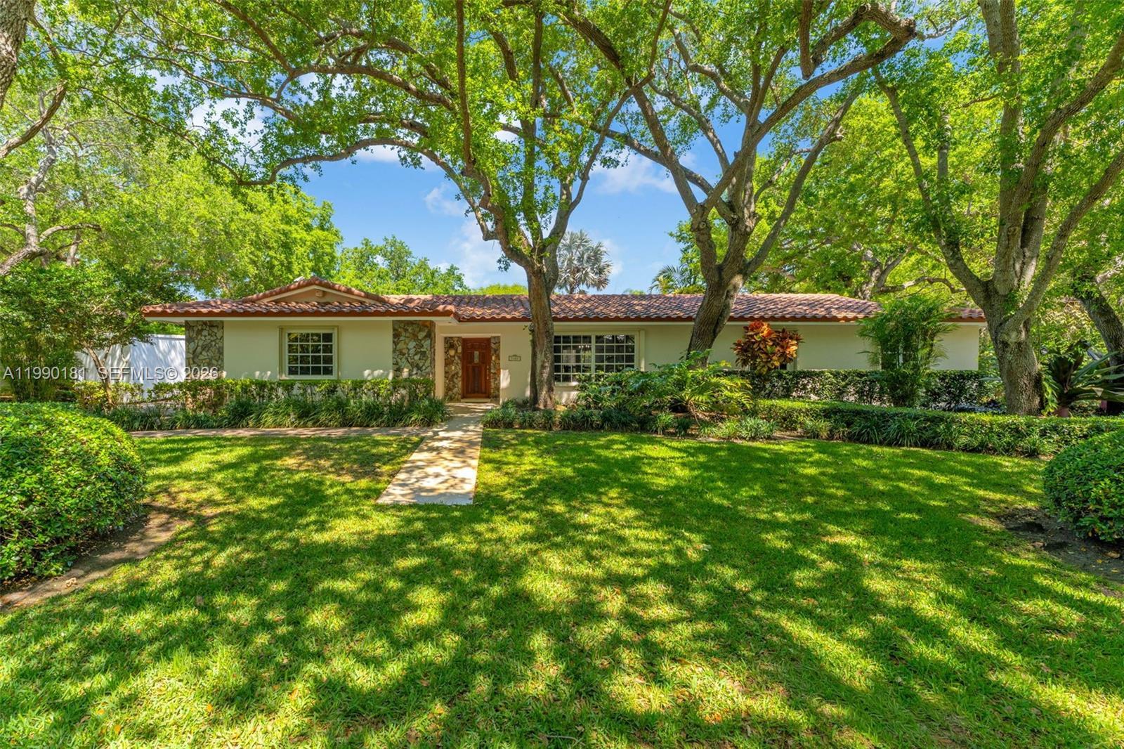 7405 SW 164th St, Palmetto Bay FL 33157