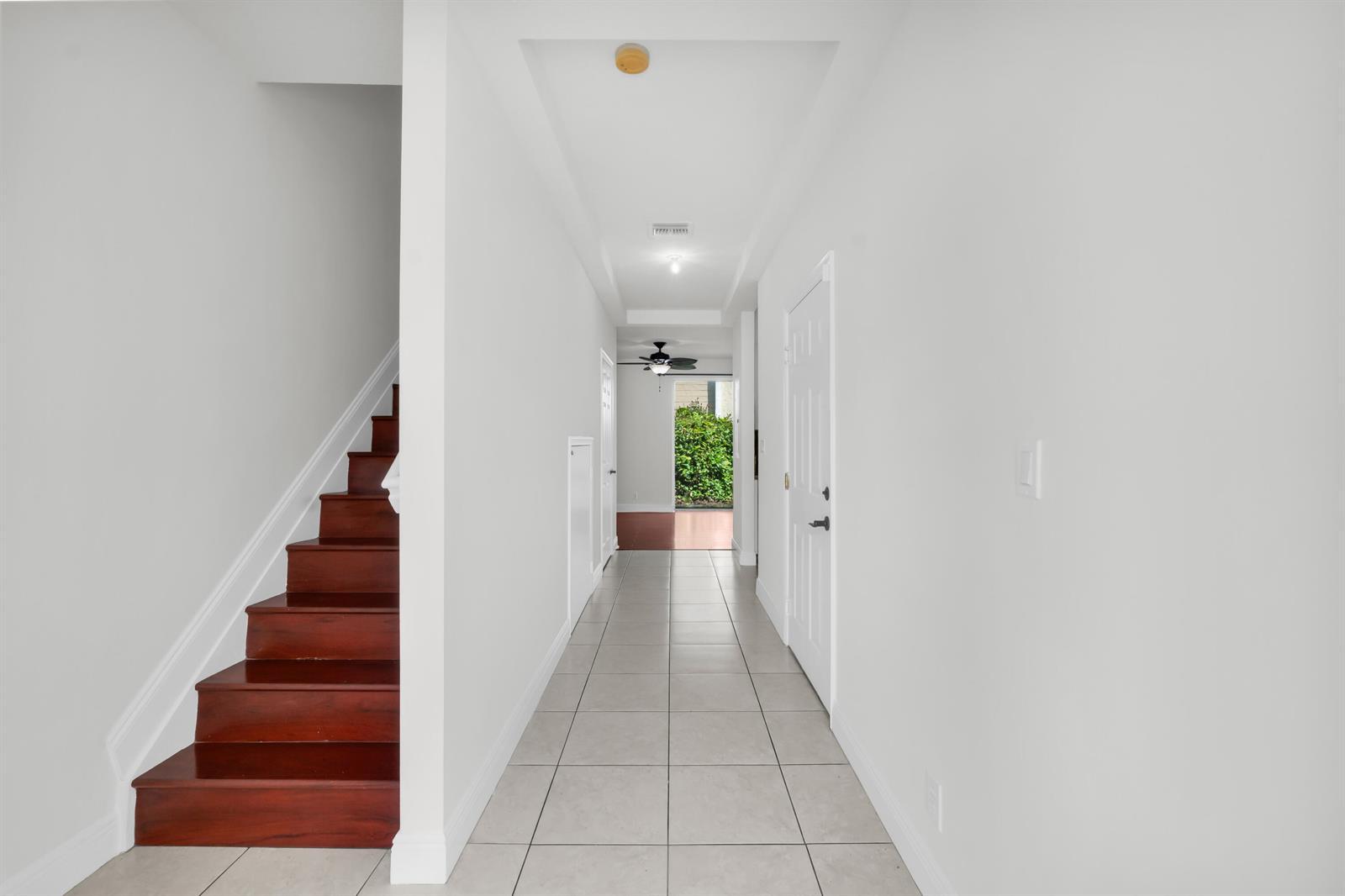 2581 Riverside Drive, Coral Springs FL 33065 photo 3