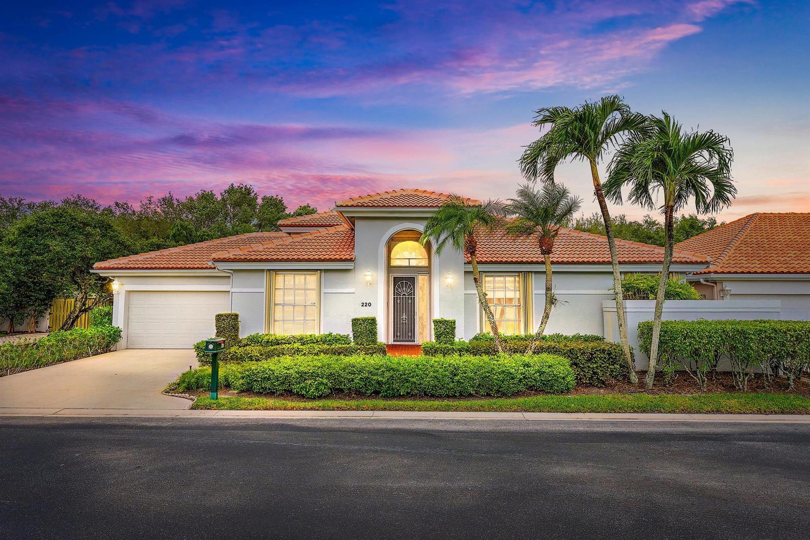 220 Eagleton Estates Boulevard, Palm Beach Gardens FL 33418