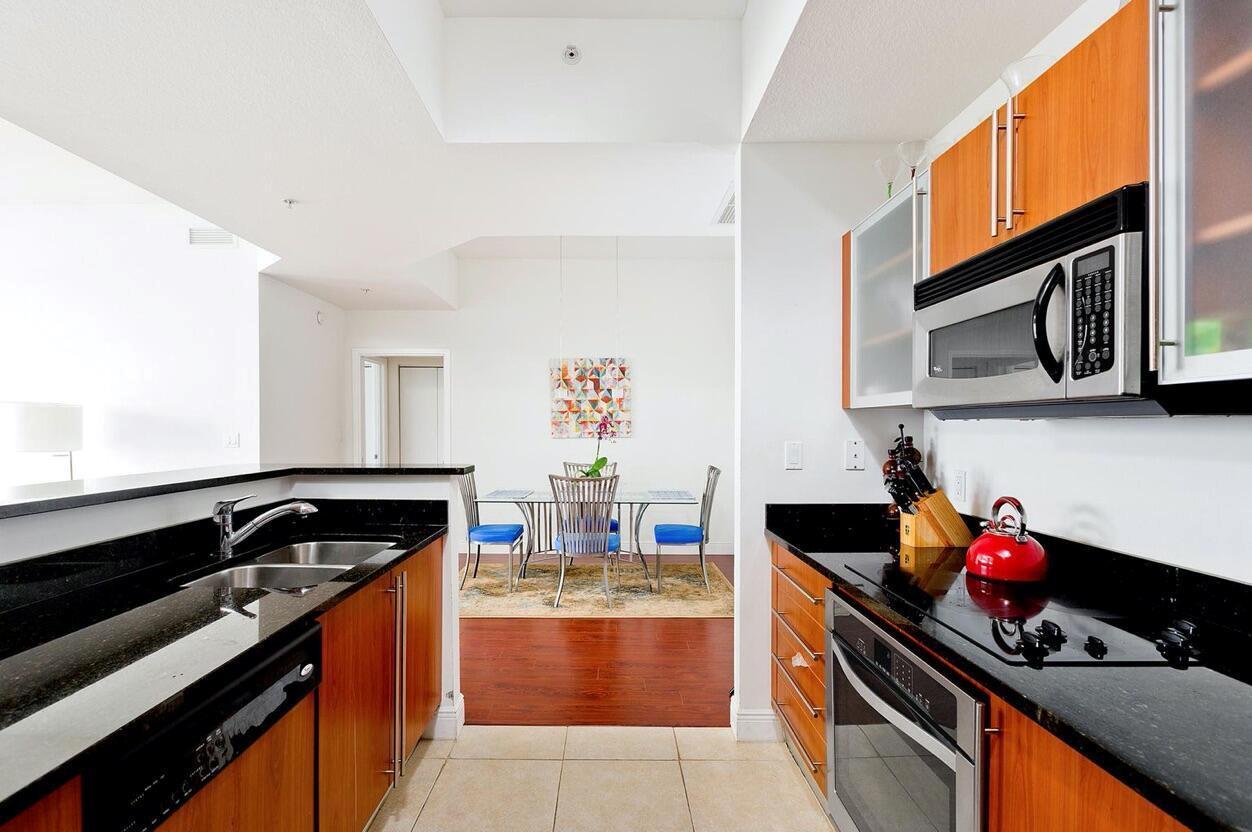 1551 N Flagler Dr Drive # 2, West Palm Beach FL 33401 photo 4