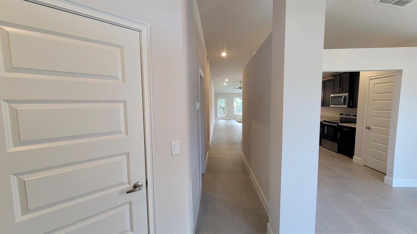 8802 Waterstone Boulevard, Fort Pierce FL 34951 photo 2