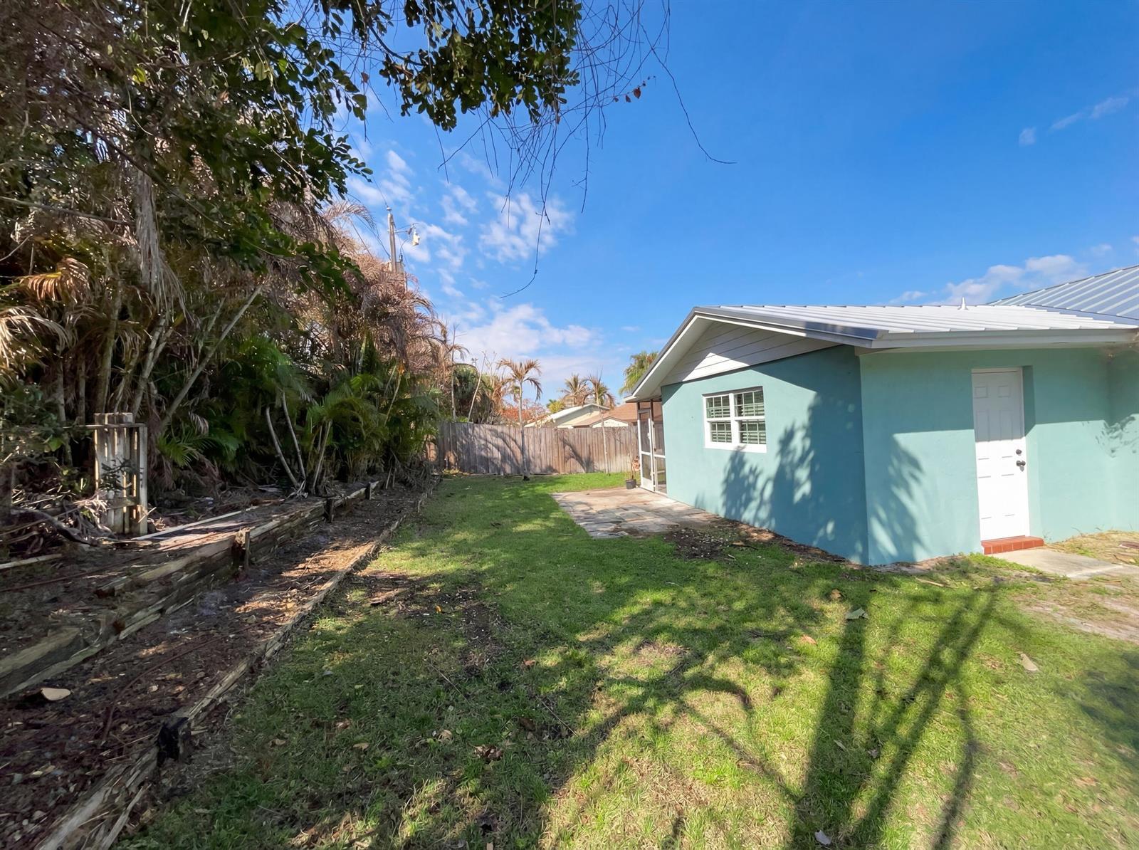 1930 NE 23rd Terrace, Jensen Beach FL 34957 photo 5
