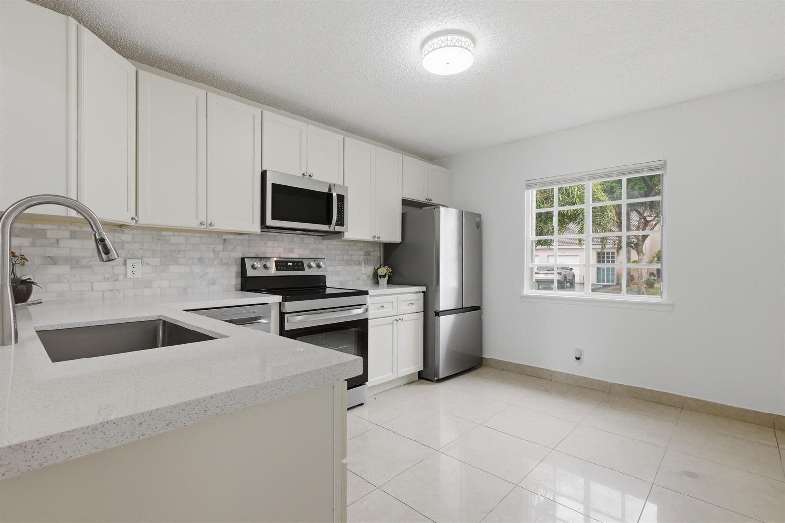 11697 SW 19th Street # 11697, Miramar FL 33025 photo 4