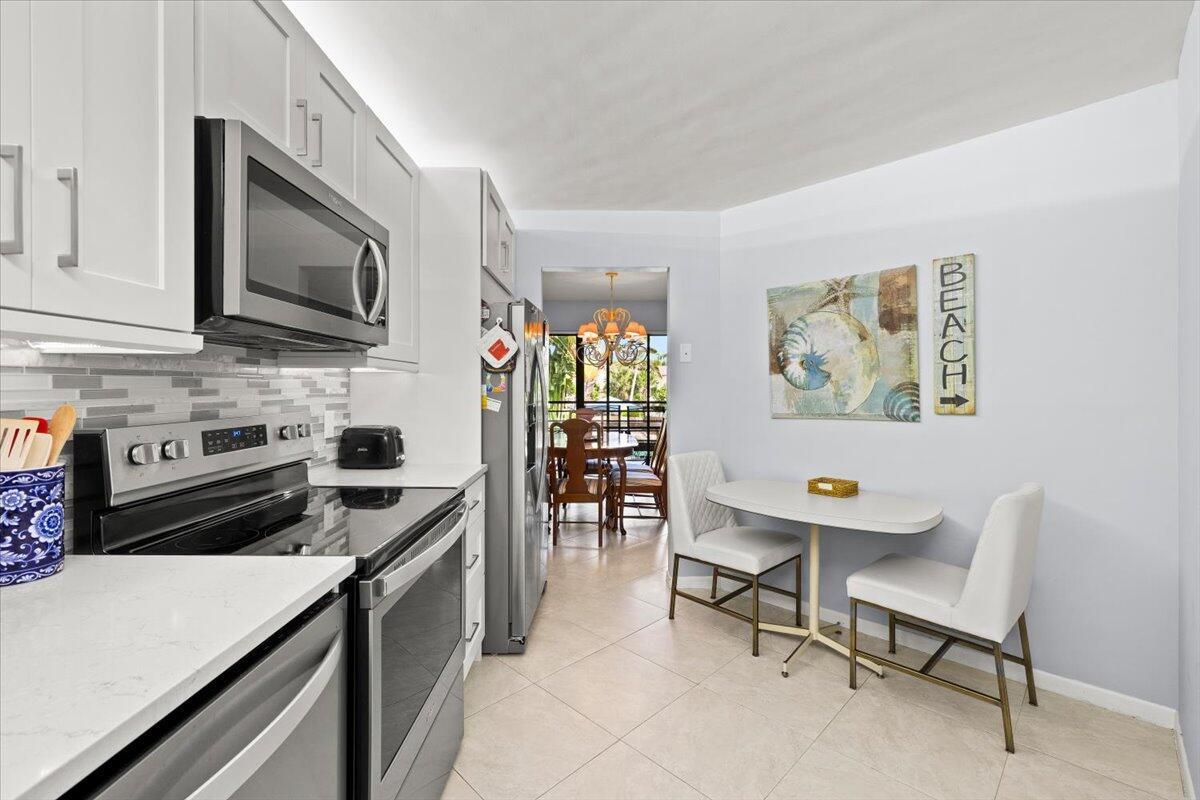 5851 Camino Del Sol # 203, Boca Raton FL 33433 photo 3