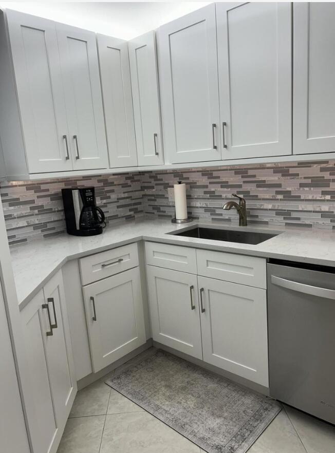 5851 Camino Del Sol # 203, Boca Raton FL 33433