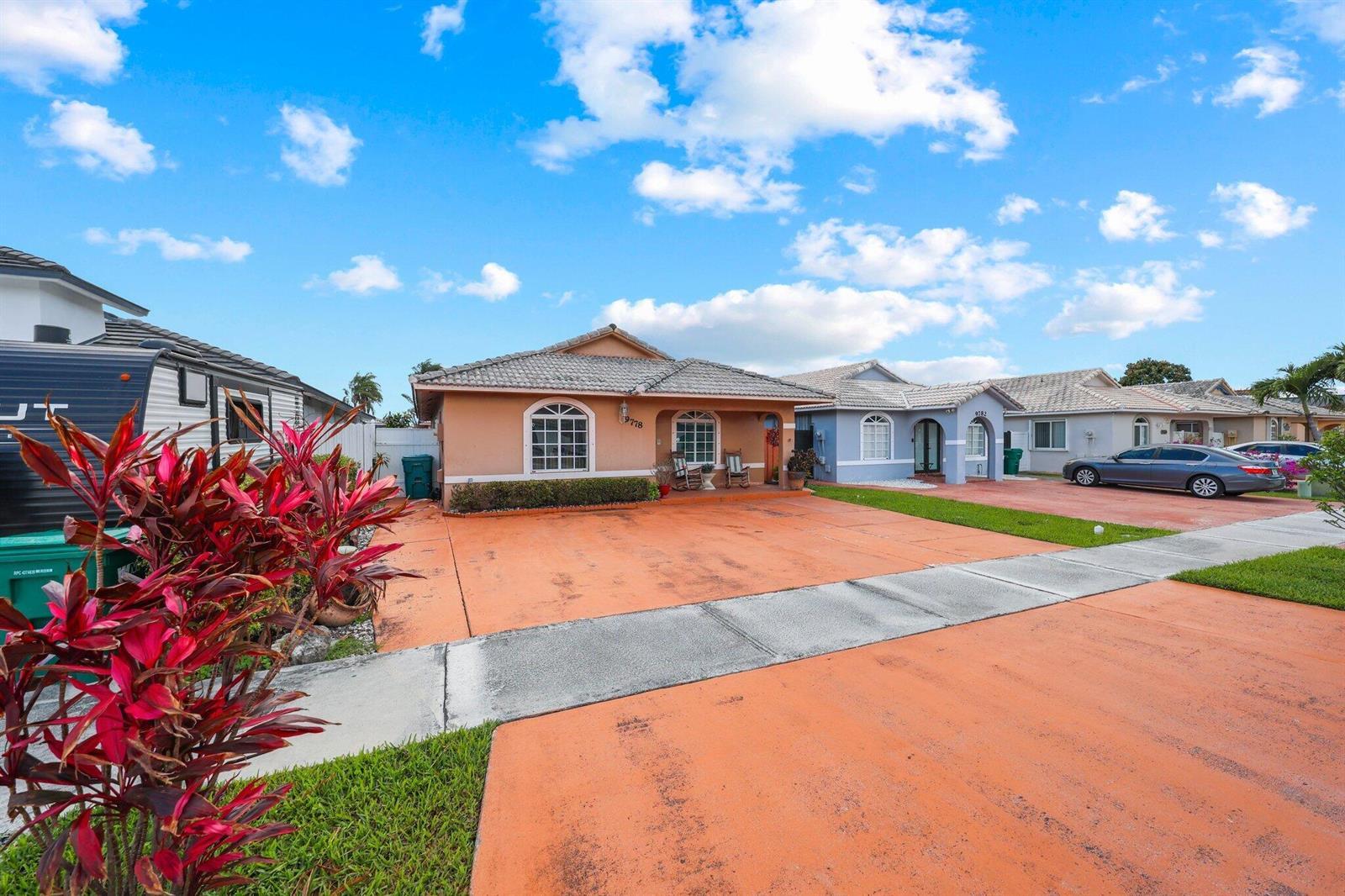 9778 NW 128th Lane, Hialeah Gardens FL 33018 photo 3