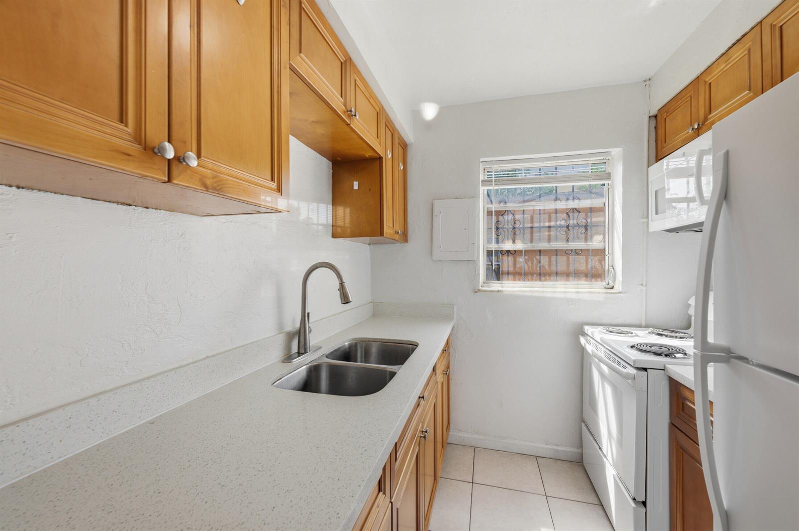 874 NW 74th Street, Miami FL 33150 photo 2