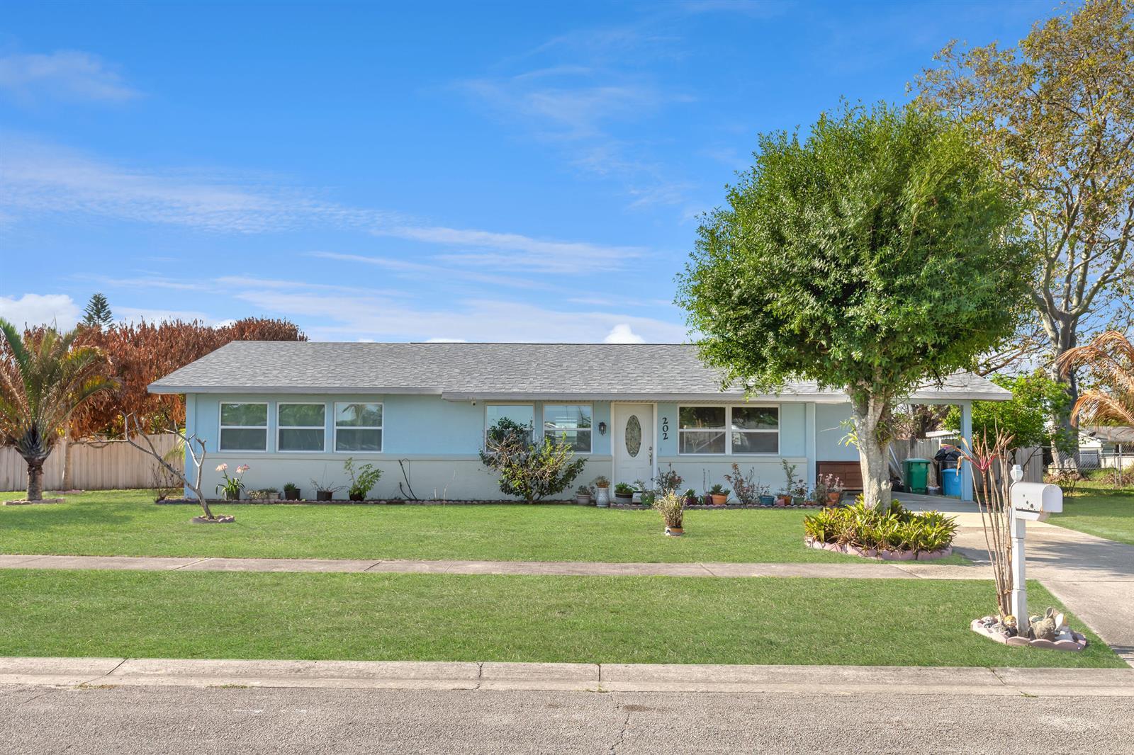 202 SW Dabney Drive, Port St. Lucie FL 34983
