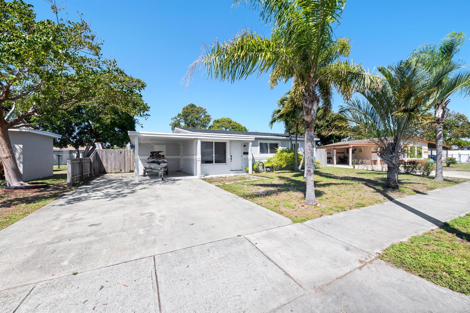 611 NW 18th Court, Pompano Beach FL 33060 photo 2
