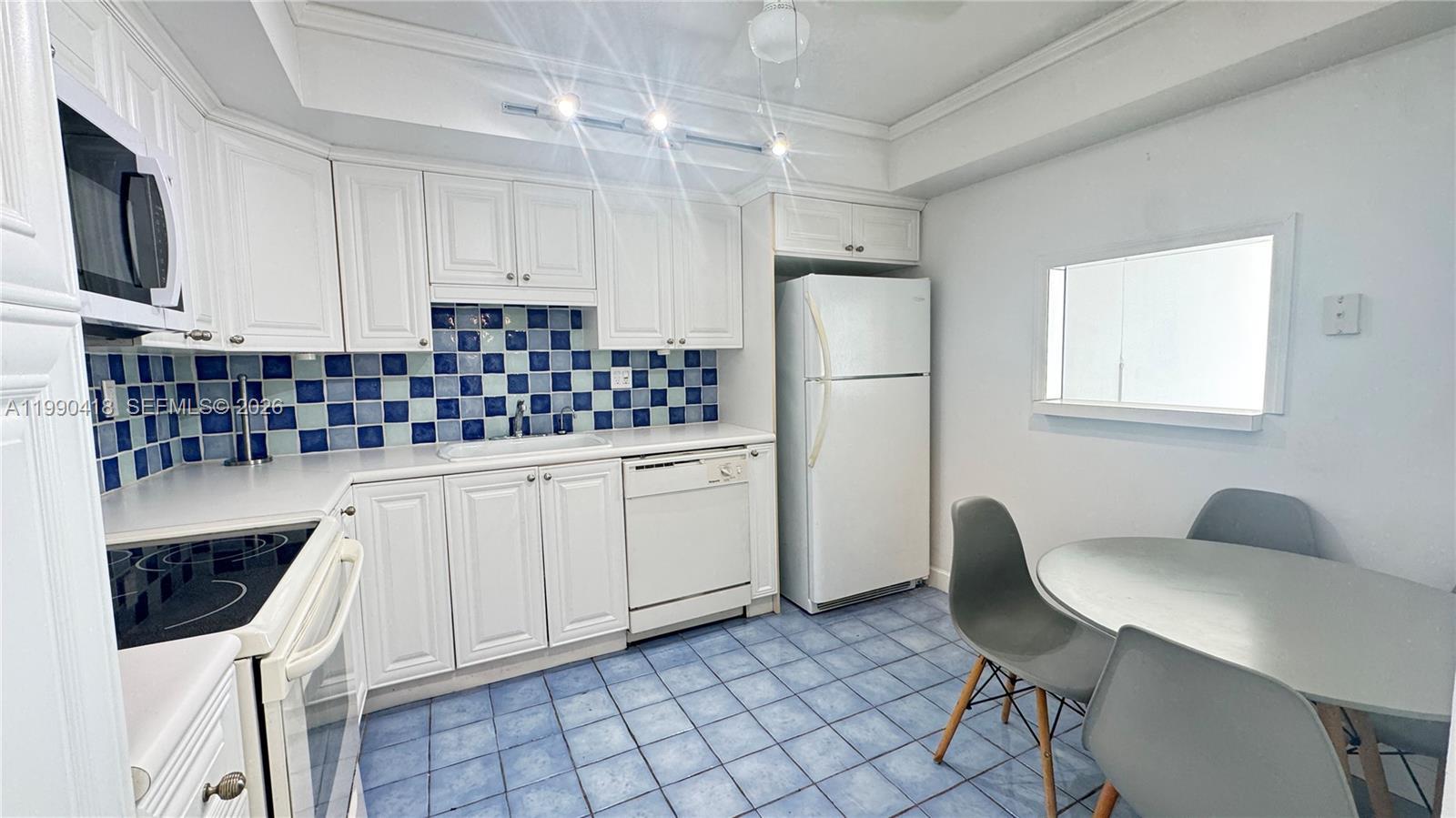 18061 Biscayne Blvd # 1203, Aventura FL 33160 photo 5
