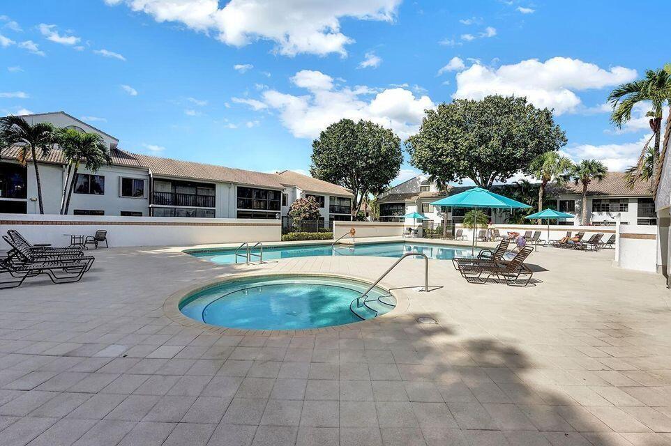 7449 Glendevon Lane # 106, Delray Beach FL 33446 photo 3