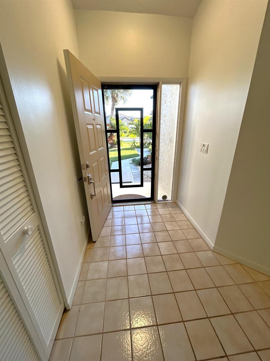 7207 Le Chalet Boulevard, Boynton Beach FL 33472 photo 4