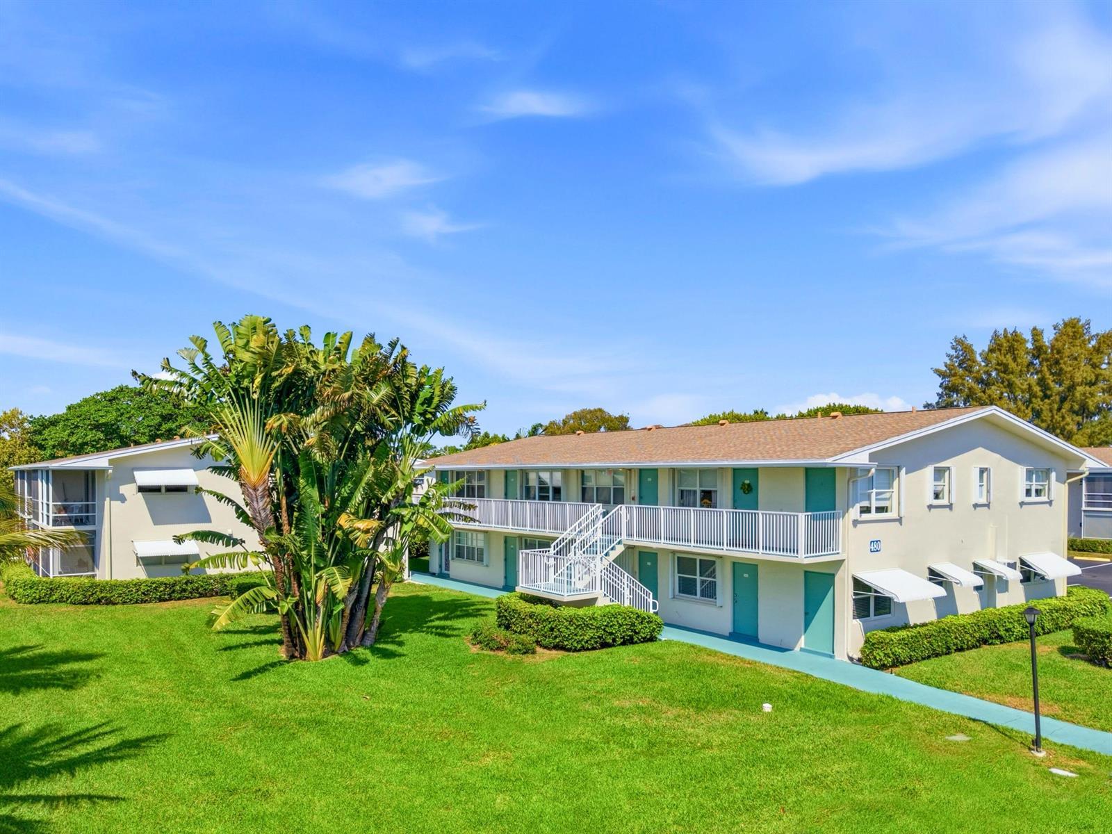 480 Horizons W # 208, Boynton Beach FL 33435 photo 2