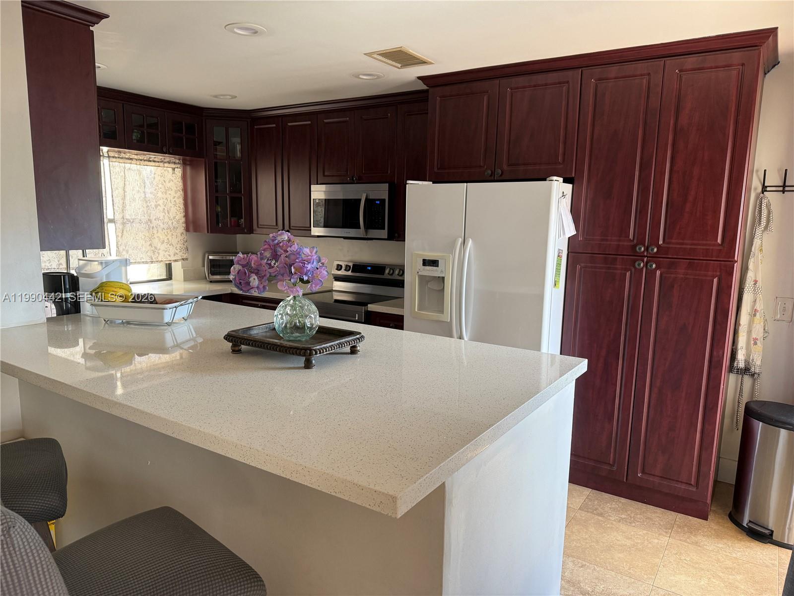6360 NW 170th Ter, Hialeah FL 33015 photo 5