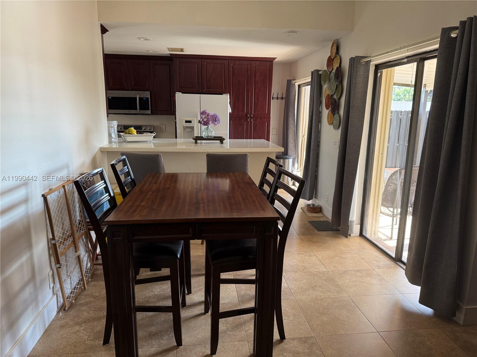 6360 NW 170th Ter, Hialeah FL 33015 photo 4
