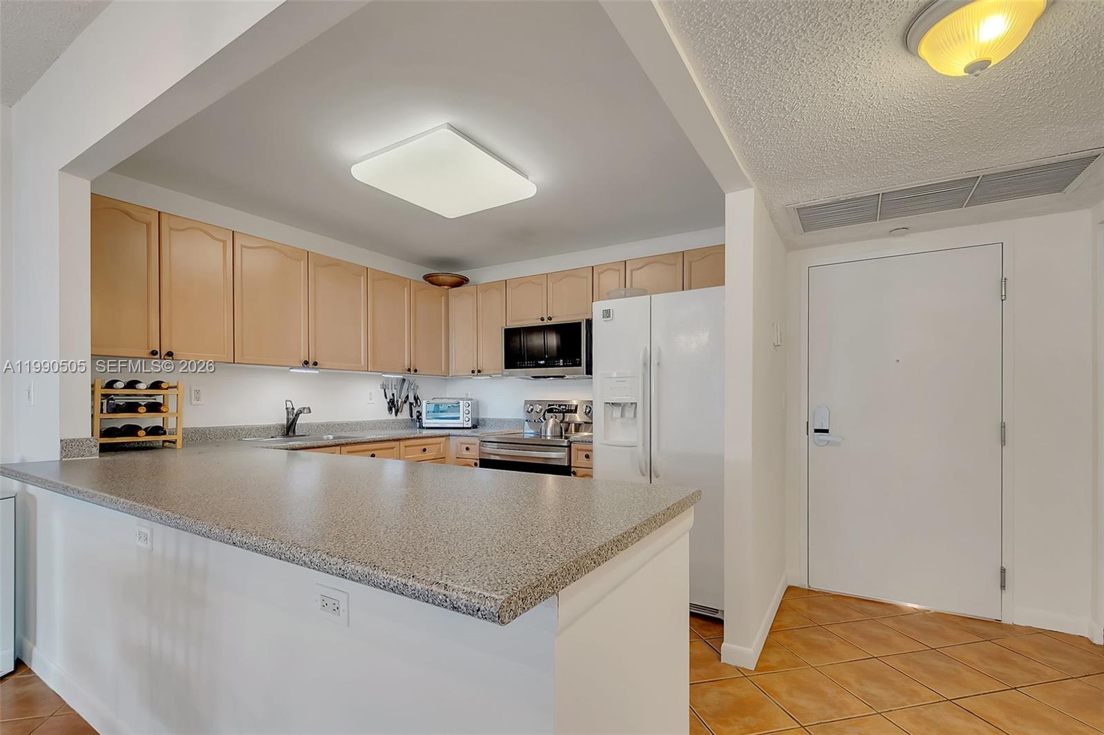 2301 Collins Ave # 533, Miami Beach FL 33139 photo 3