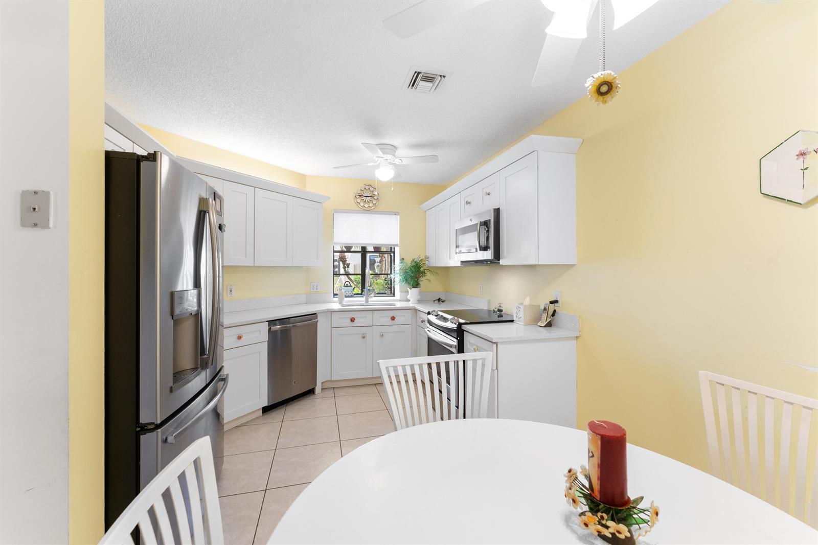 5226 Europa Drive # G, Boynton Beach FL 33437 photo 4