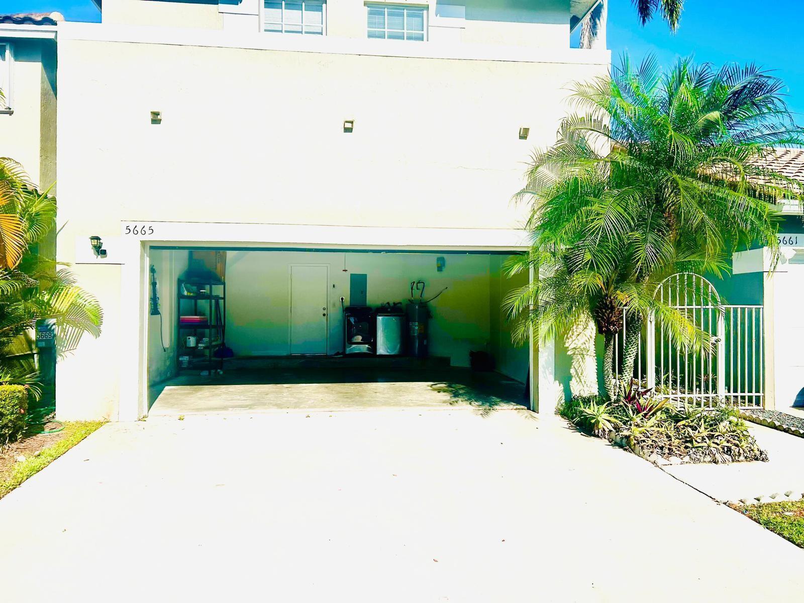 5665 NW 117th Avenue, Coral Springs FL 33076 photo 3