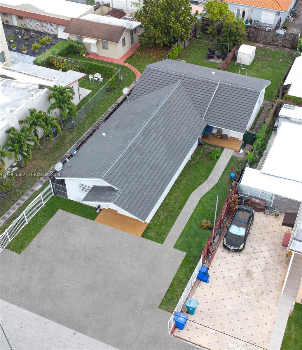 119/121 NW 17th PL, Miami FL 33125 photo 2