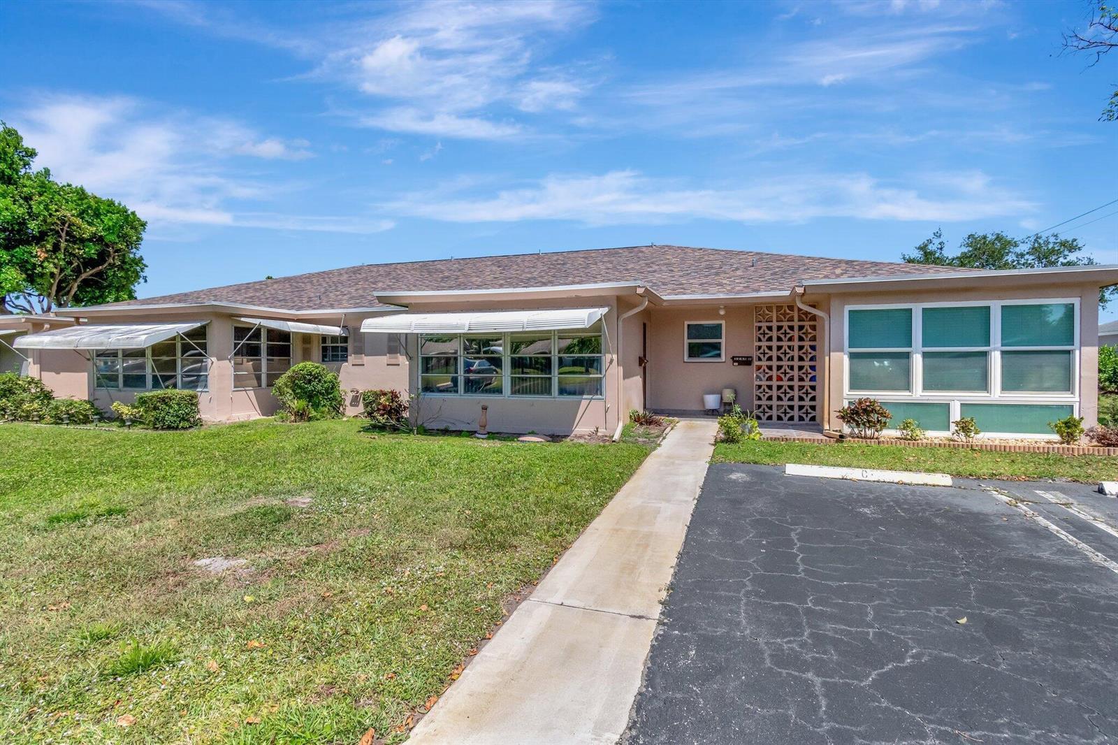 1245 High Point Place S # C, Delray Beach FL 33445