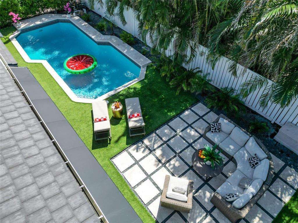 222 N Tradewinds Avenue, Lauderdale By The Sea FL 33308 photo 3