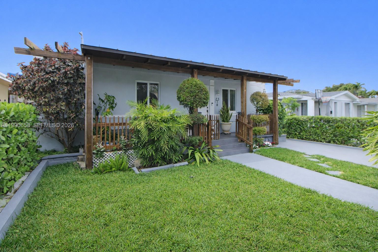 2314 SW 60 Avenue, Miami FL 33155 photo 3