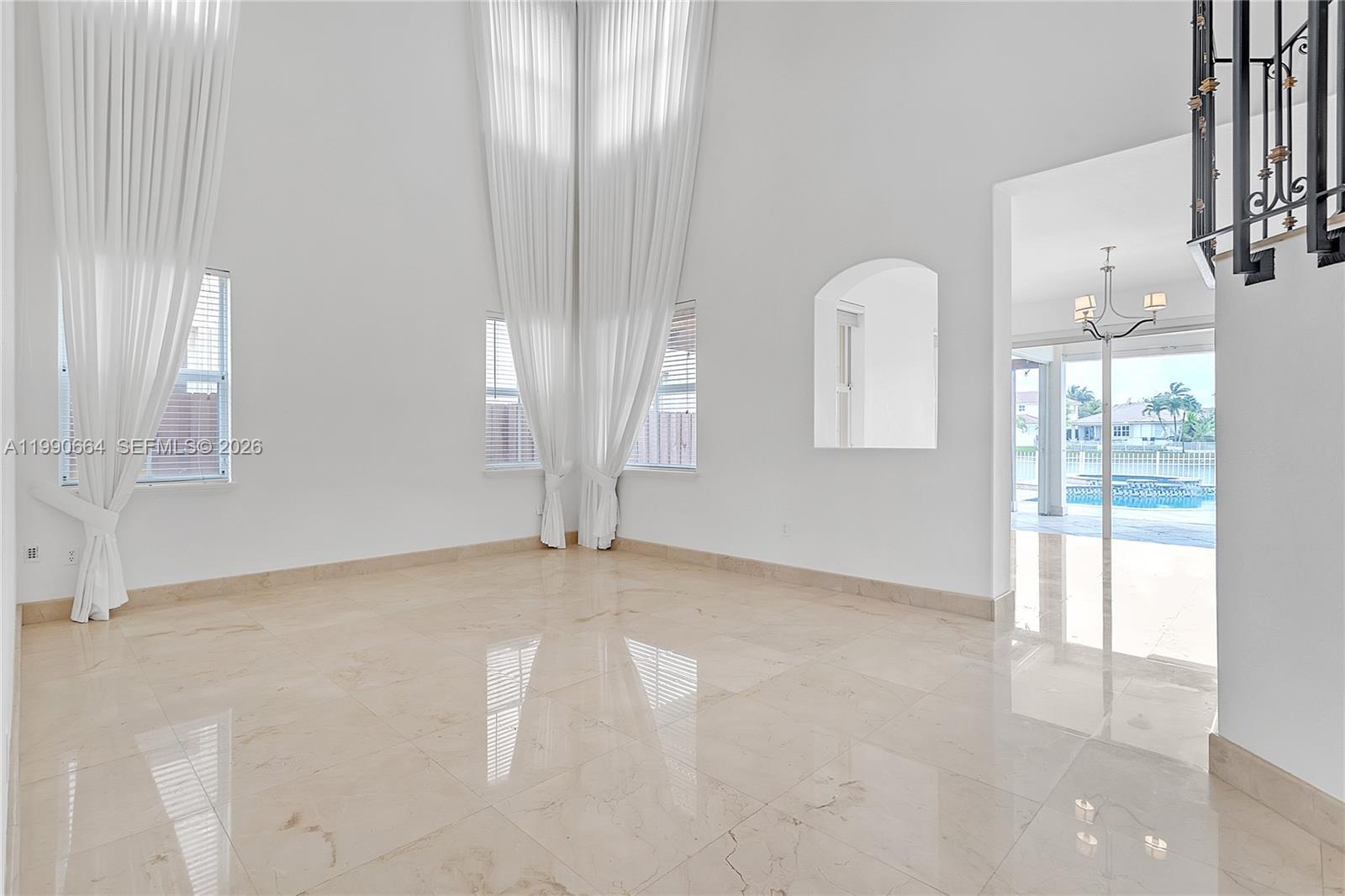 11304 NW 79th Ln, Doral FL 33178 photo 3