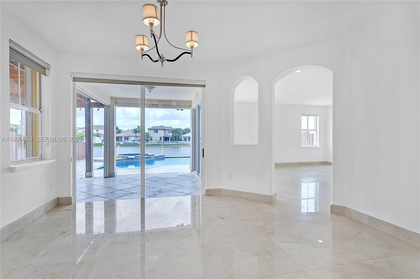11304 NW 79th Ln, Doral FL 33178 photo 5