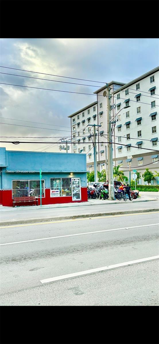 210 SW 22nd Ave, Miami FL 33135