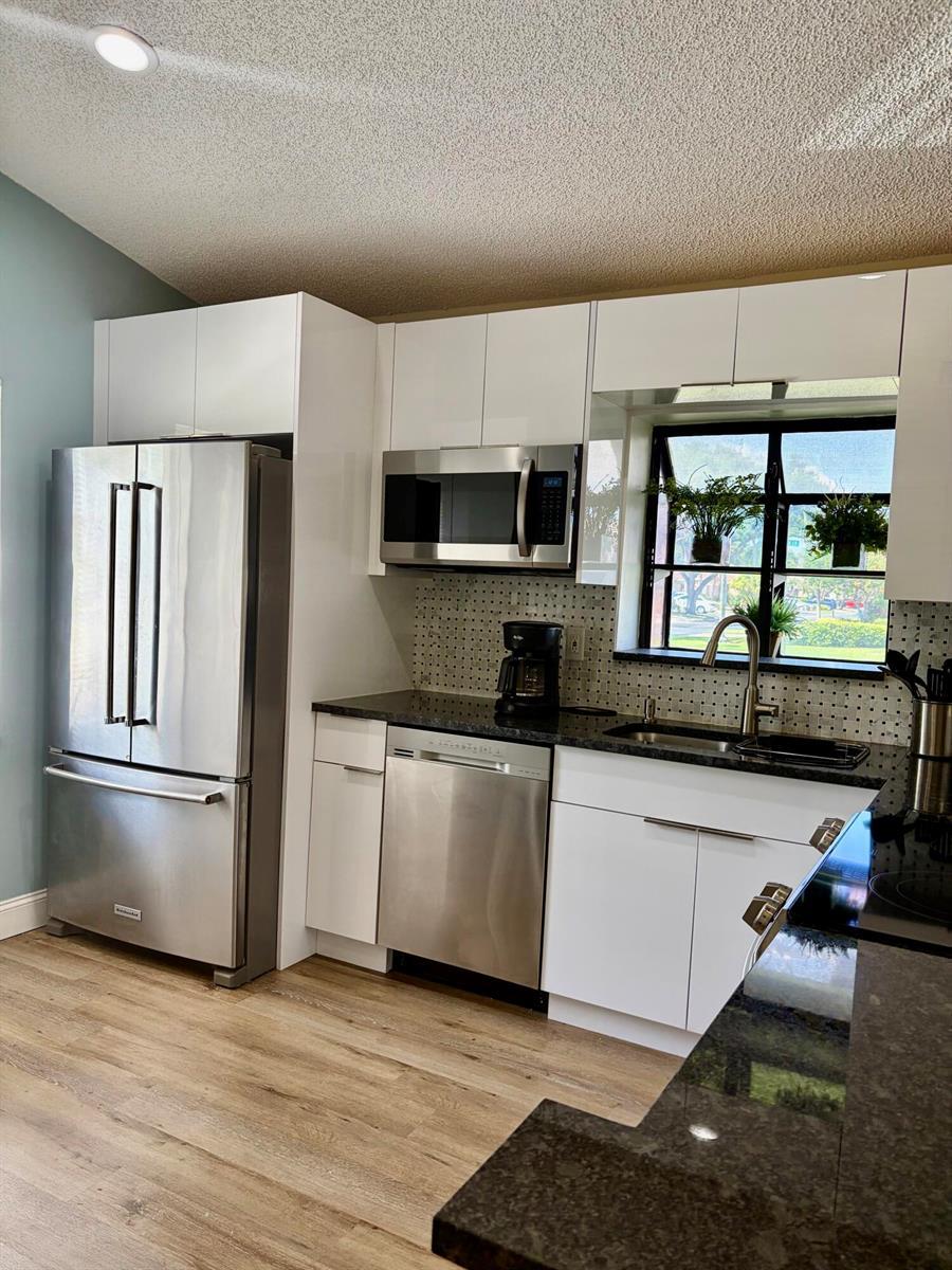 8107 Summerbreeze Lane, Boca Raton FL 33496 photo 5