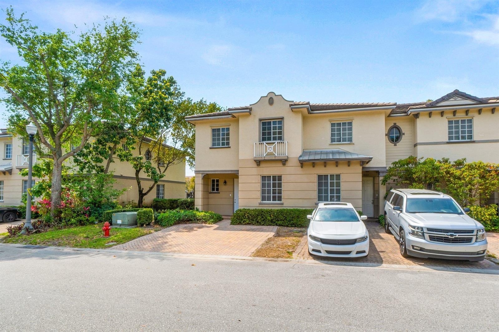 1221 Abaco Lane, Riviera Beach FL 33404 photo 2
