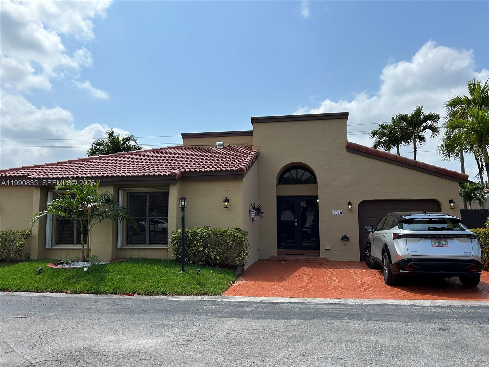 8910 SW 4th Ln, Miami FL 33174 photo 2