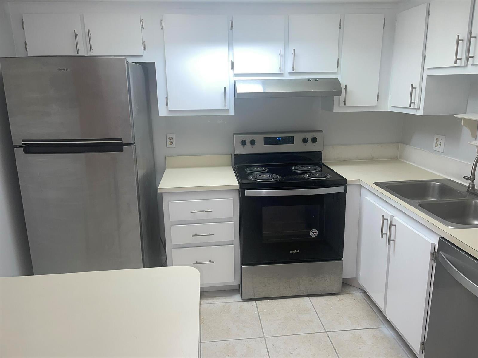 4185 Oak Terrace Drive, FL 33463 photo 2