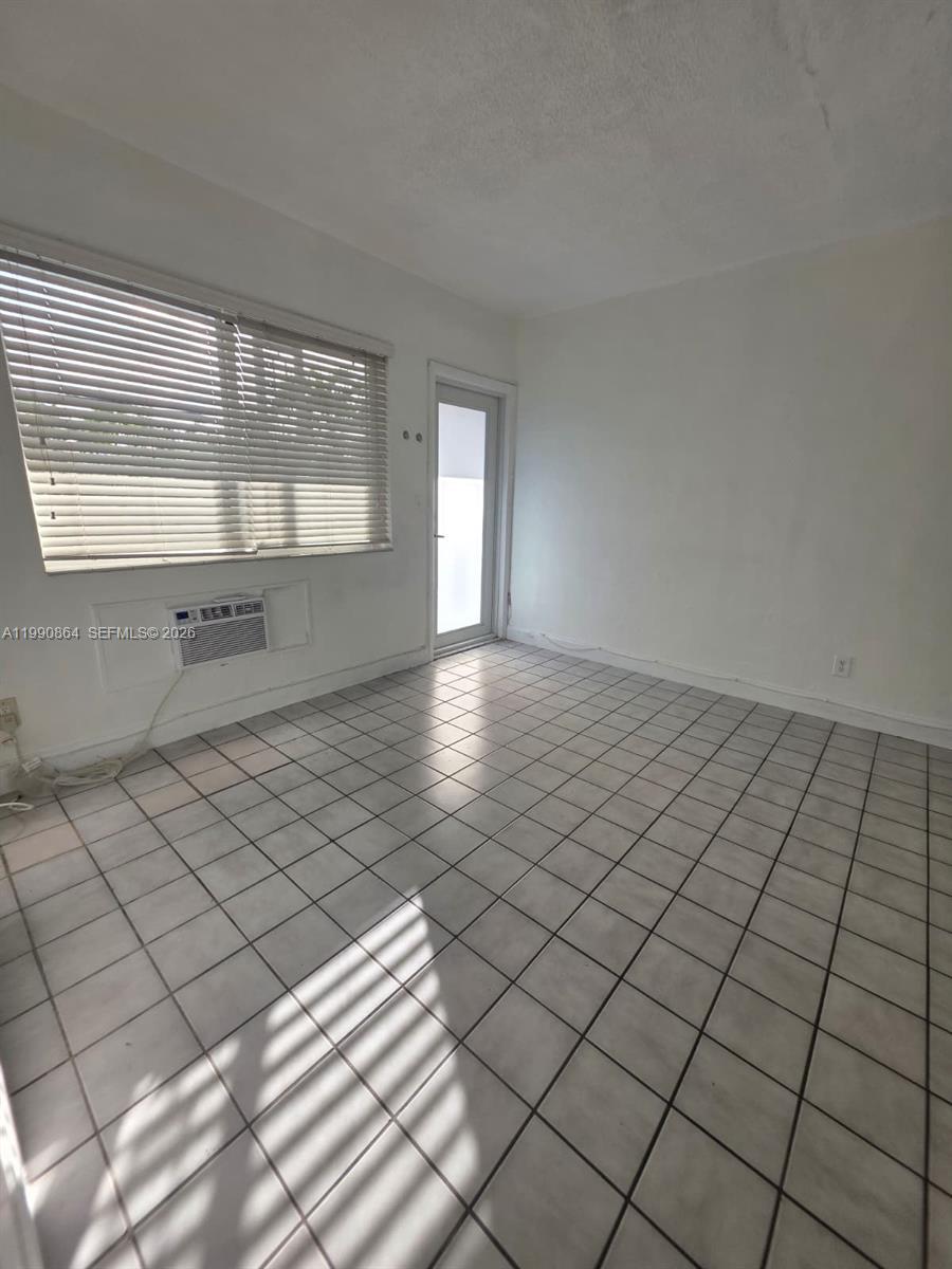 7155 Rue Notre Dame # 9, Miami Beach FL 33141 photo 5
