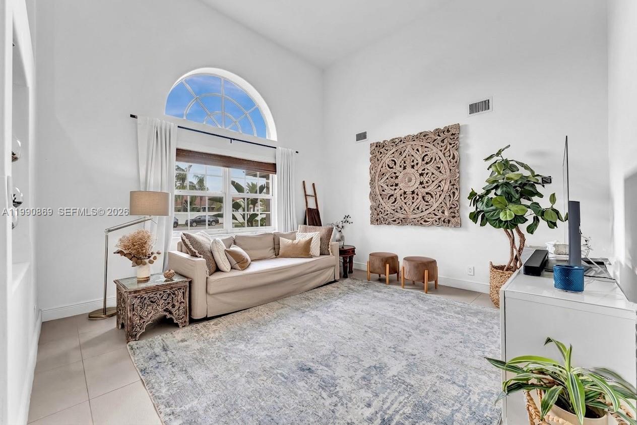 20106 NW 9th Dr, Pembroke Pines FL 33029 photo 5