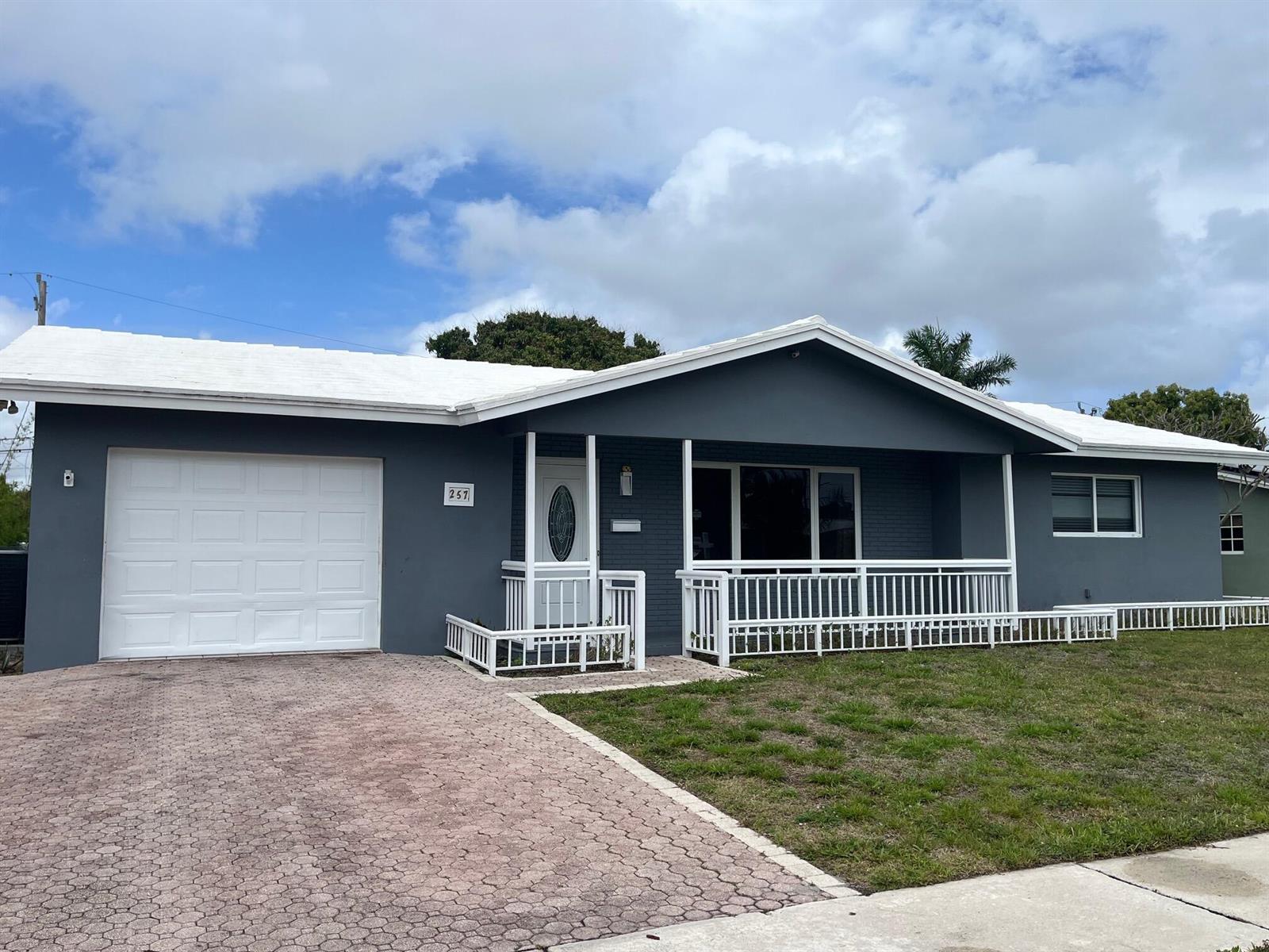 257 SW 5th Street, Boca Raton FL 33432 photo 2