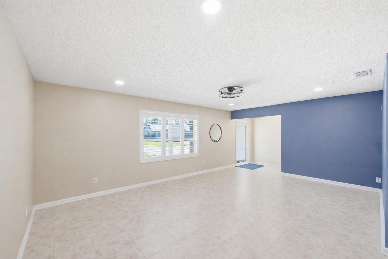 1207 Sea Pines Lane, Lantana FL 33462 photo 4