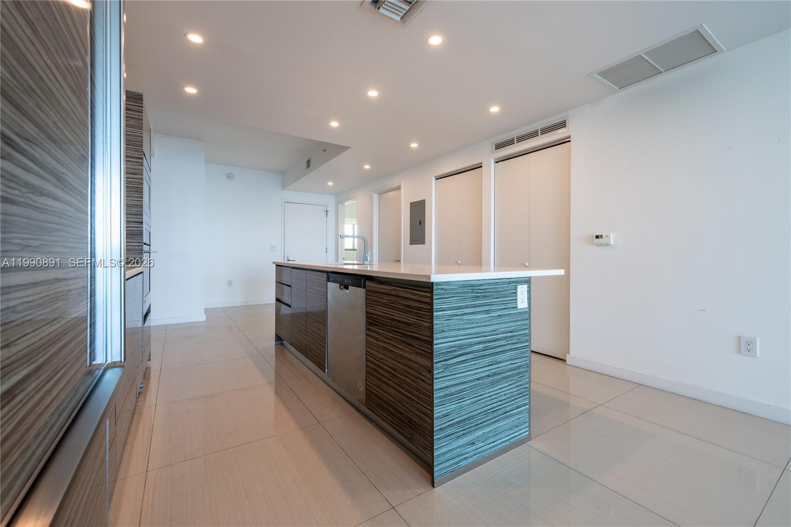 460 NE 28th St # 707, Miami FL 33137 photo 4