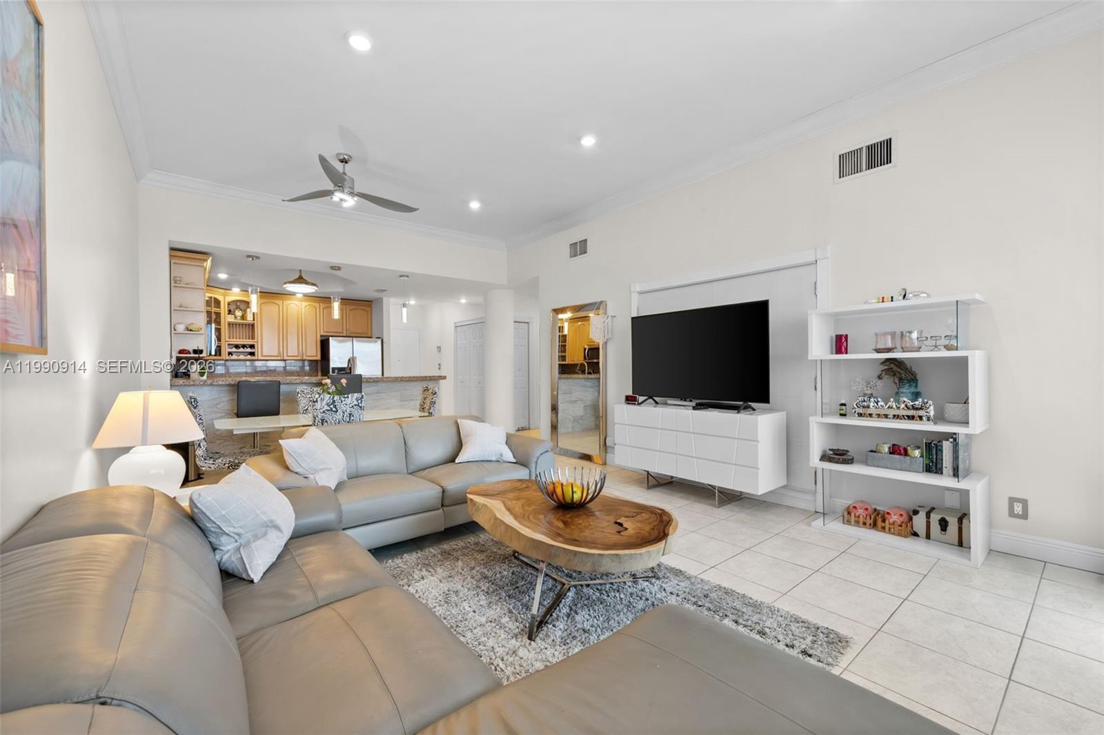 3725 S Ocean Dr, Hollywood FL 33019 photo 4