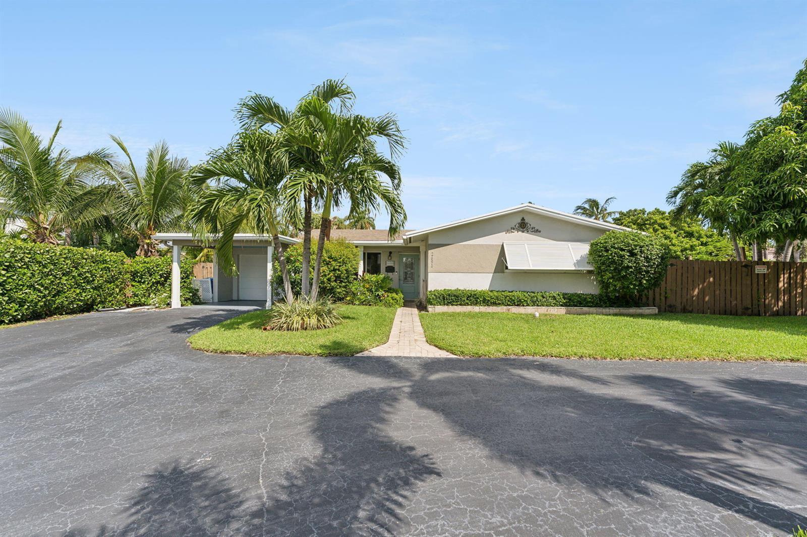 2691 NE 18th Street, Pompano Beach FL 33062